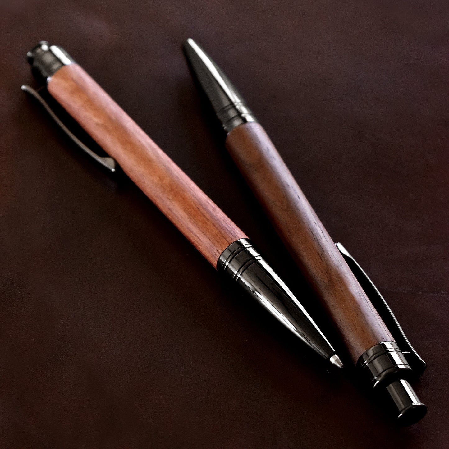 BALLPOINT PEN KNOCK