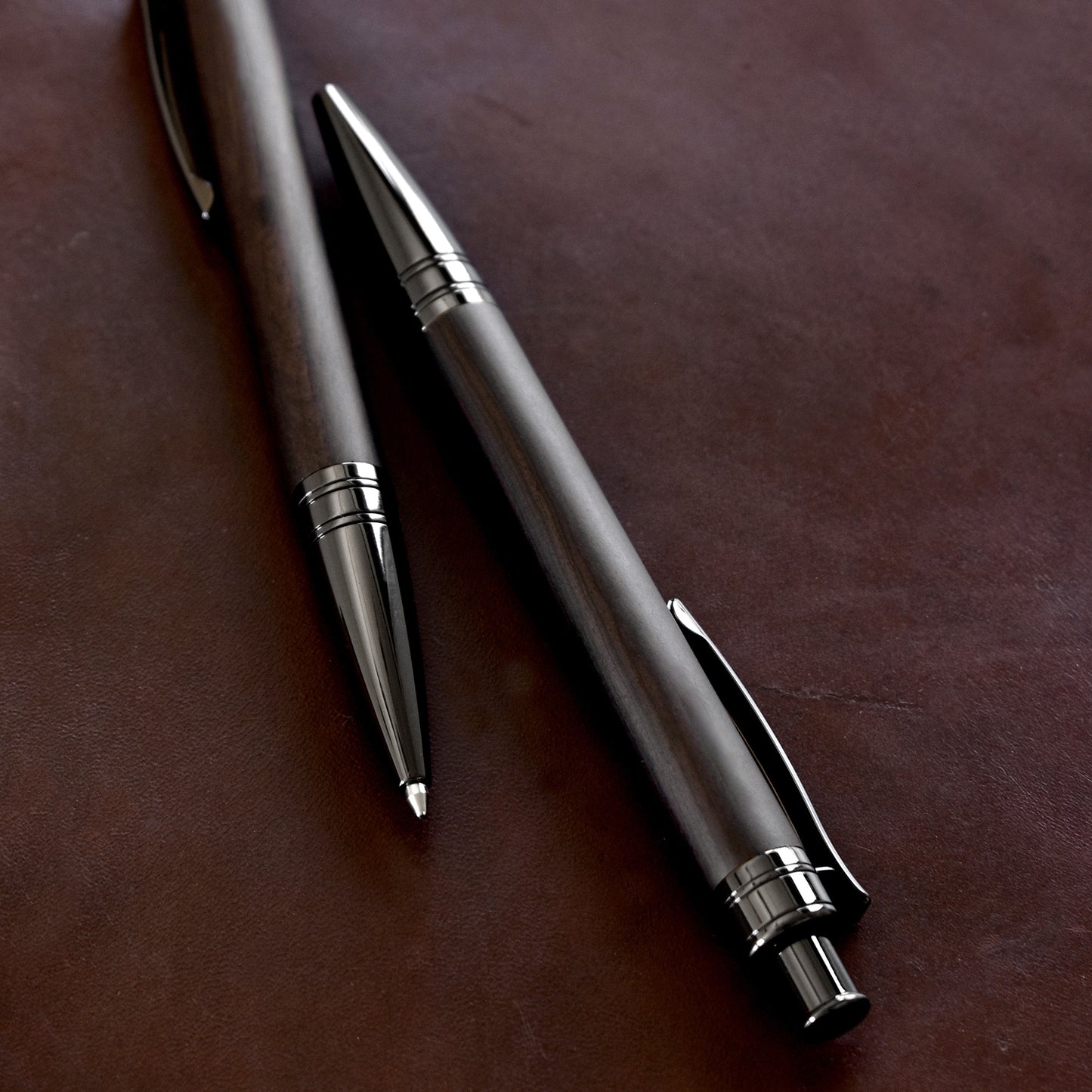 BALLPOINT PEN KNOCK