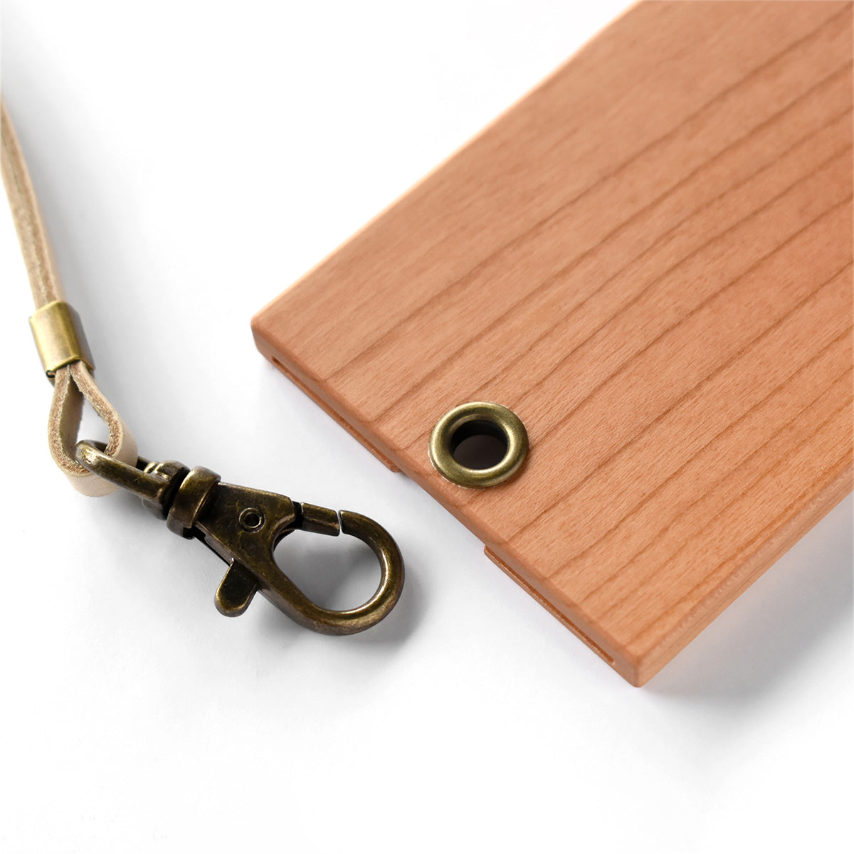IC-Pass Case Eyelet