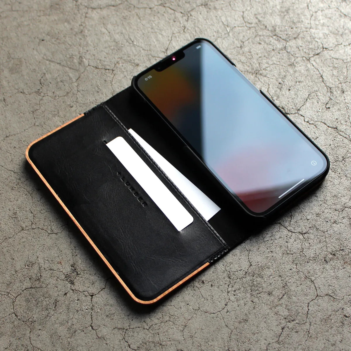 iPhone 15 FLIPCASE