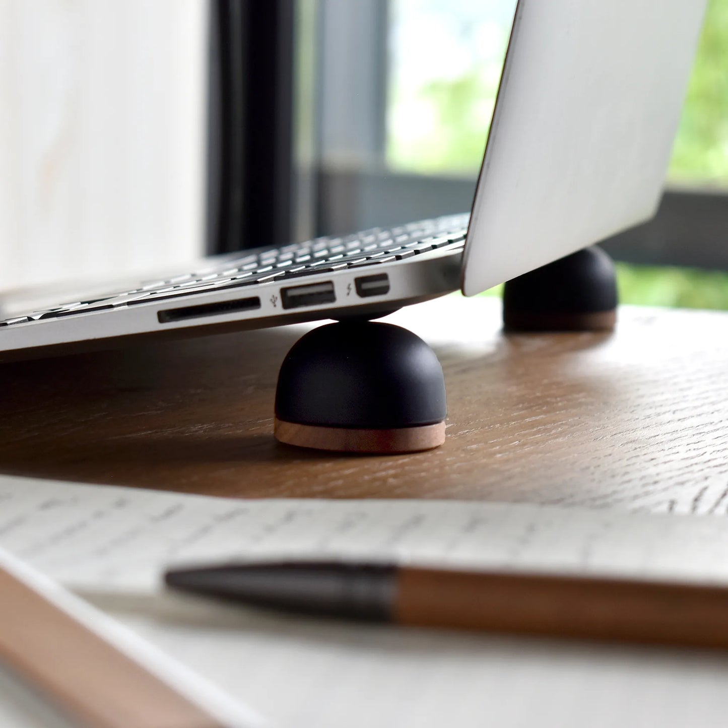 Laptop Stand Ball
