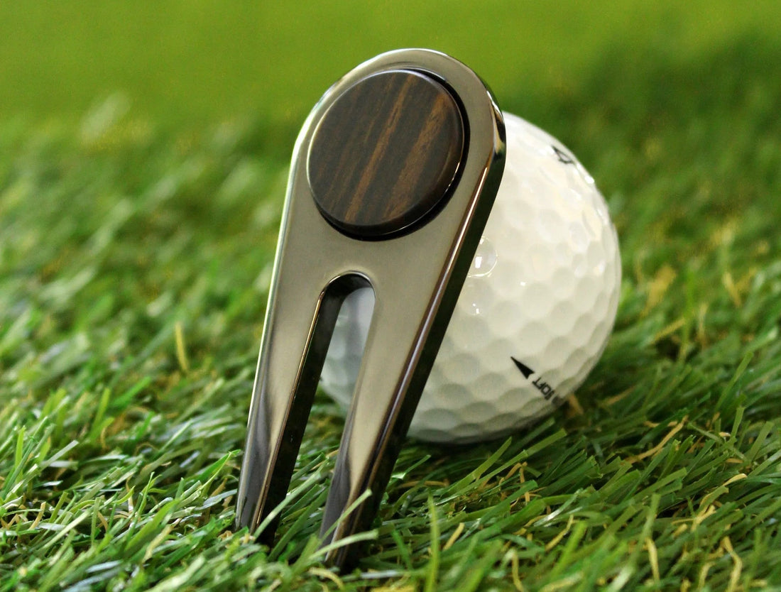 Weekly Picks: Golf Green Fork (Divot Repair Tool)