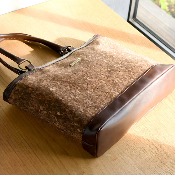 CONNIE Document Tote