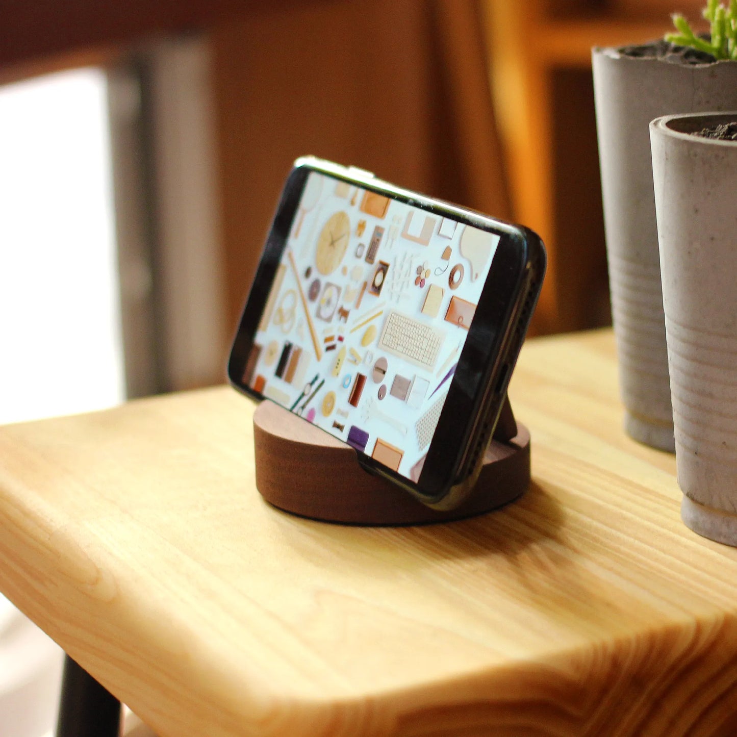 Smartphone Stand