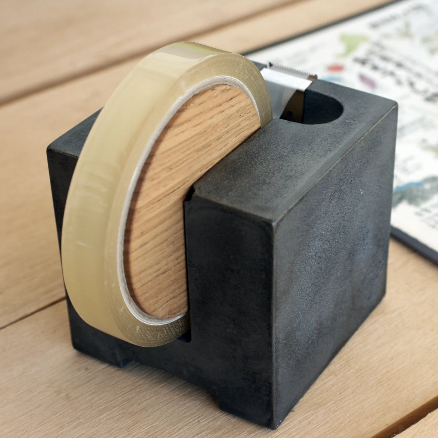 Tape cutter