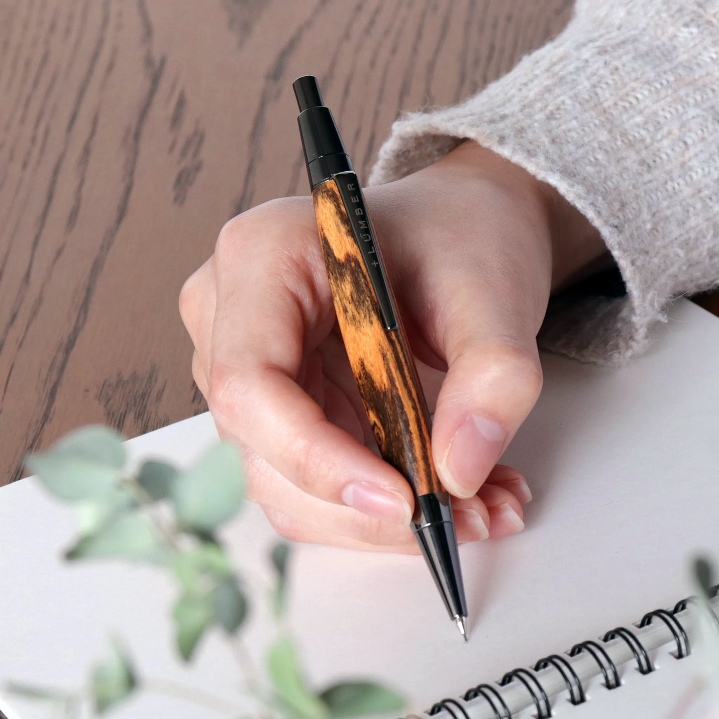 TRIANGLE BODY MECHANICAL PENCIL